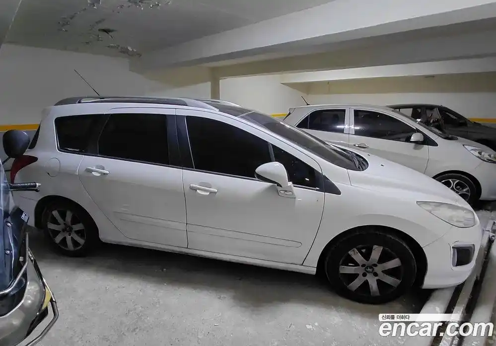 Peugeot 308 2012 1.6 автомат (робот), фото 3