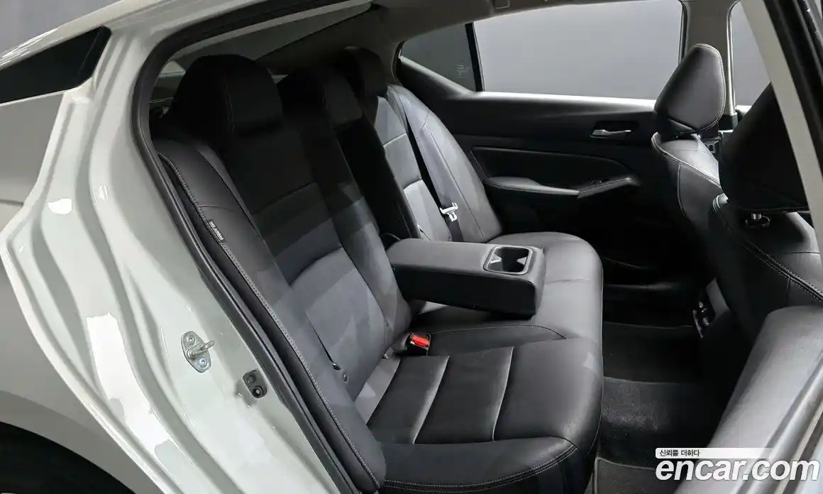 Nissan Altima 2019 2.5 автомат (гидро), фото 17 Nissan Altima 2019 2.5 автомат (гидро), фото 17