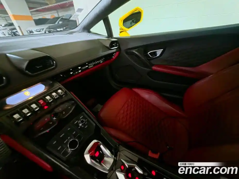 Lamborghini Huracan 2017 5.2 автомат (гидро), фото 15 Lamborghini Huracan 2017 5.2 автомат (гидро), фото 15