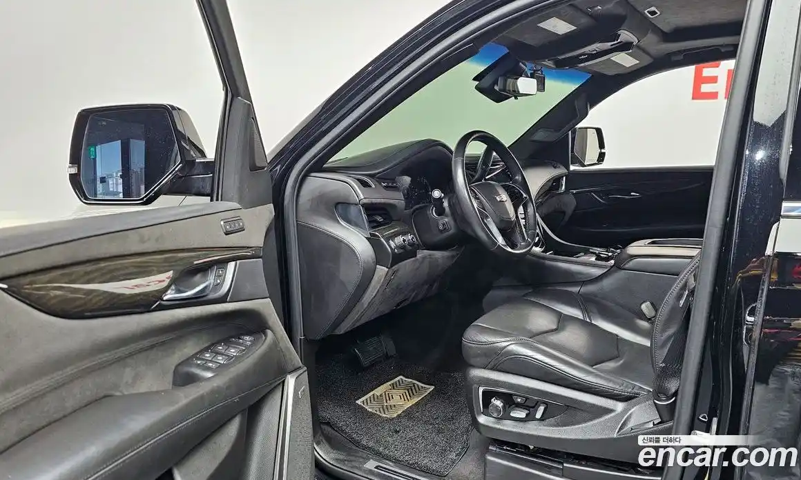 Cadillac Escalade 2019 6.2 автомат (гидро), фото 13 Cadillac Escalade 2019 6.2 автомат (гидро), фото 13