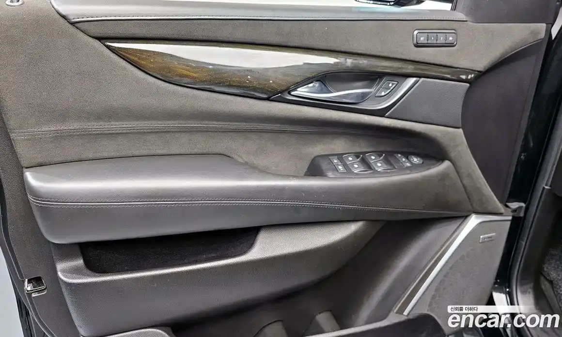 Cadillac Escalade 2019 6.2 автомат (гидро), фото 14 Cadillac Escalade 2019 6.2 автомат (гидро), фото 14