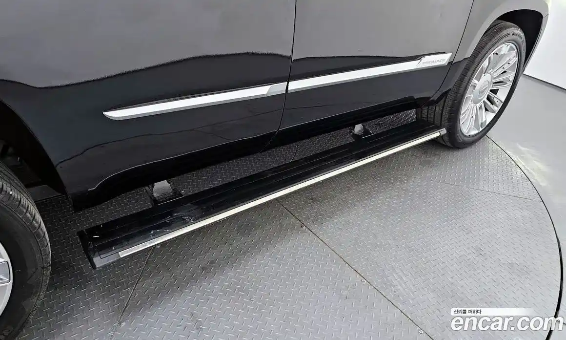 Cadillac Escalade 2019 6.2 автомат (гидро), фото 30 Cadillac Escalade 2019 6.2 автомат (гидро), фото 30