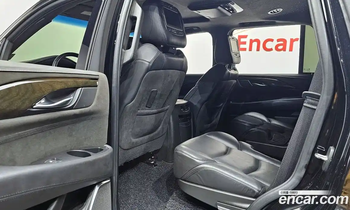 Cadillac Escalade 2019 6.2 автомат (гидро), фото 32 Cadillac Escalade 2019 6.2 автомат (гидро), фото 32
