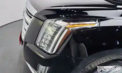 Cadillac Escalade 2019 6.2 автомат (гидро), миниатюра 8 Cadillac Escalade 2019 6.2 автомат (гидро), миниатюра 8