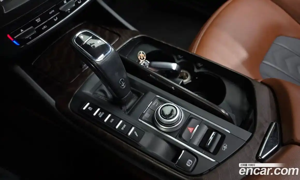 Maserati Levante 2019 3.0 автомат (гидро), фото 8 Maserati Levante 2019 3.0 автомат (гидро), фото 8