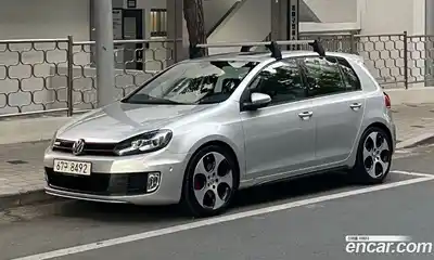 Volkswagen Golf, 2011, 122 000 км