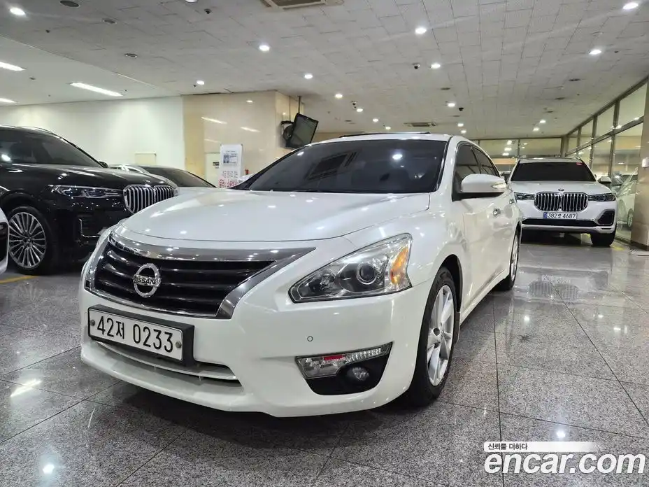 Nissan Altima 2016 2.5 автомат (гидро), фото 1 Nissan Altima 2016 2.5 автомат (гидро), фото 1