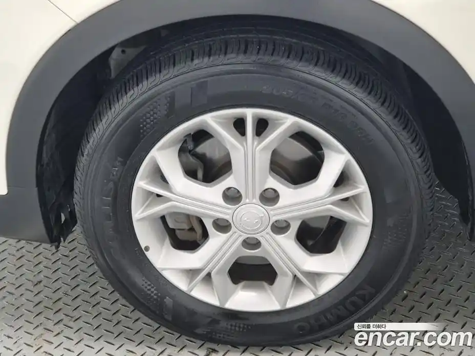 SsangYong TIBOLI 2020 1.6 автомат (гидро), фото 18
