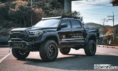 Toyota Tacoma, 2016, 120 000 км Toyota Tacoma, 2016, 120 000 км