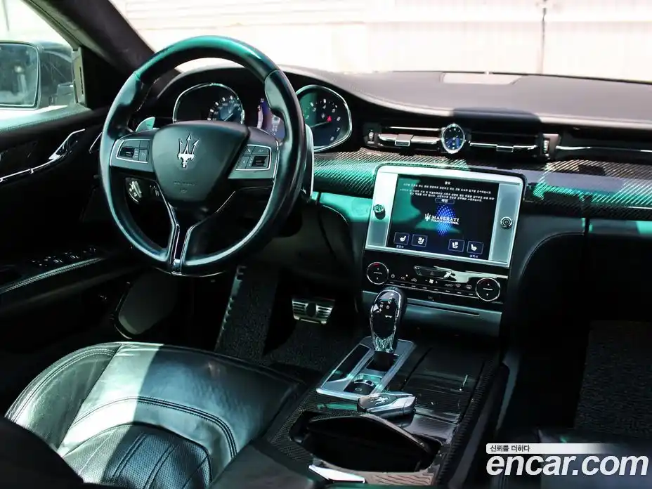 Maserati Quattroporte 2013 3.8 автомат (гидро), фото 11 Maserati Quattroporte 2013 3.8 автомат (гидро), фото 11