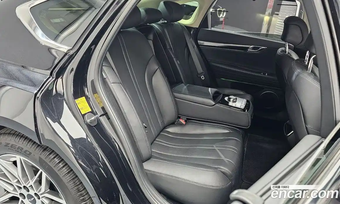Genesis G80 2025 2.5 автомат (гидро), фото 17