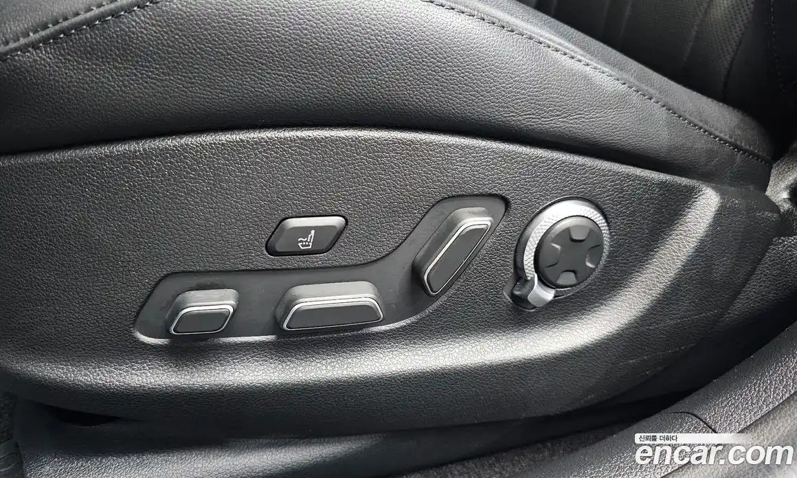 Genesis G80 2025 2.5 автомат (гидро), фото 32