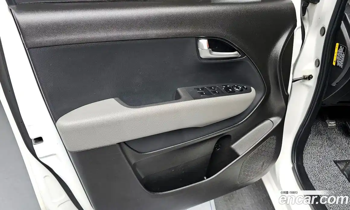 Kia Ray 2022 1.0 автомат (гидро), фото 13