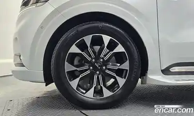 Kia Carnival 2023 3.5 автомат (гидро), миниатюра 5