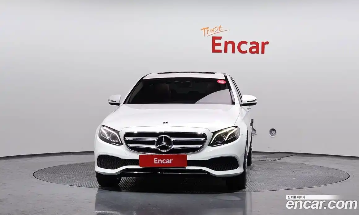 Mercedes-Benz E-Class 2018 1.9 автомат (гидро), фото 3