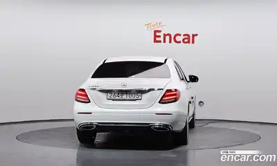 Mercedes-Benz E-Class 2018 1.9 автомат (гидро), миниатюра 4