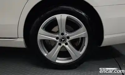 Mercedes-Benz E-Class 2018 1.9 автомат (гидро), миниатюра 5