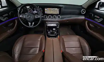 Mercedes-Benz E-Class 2018 1.9 автомат (гидро), миниатюра 7