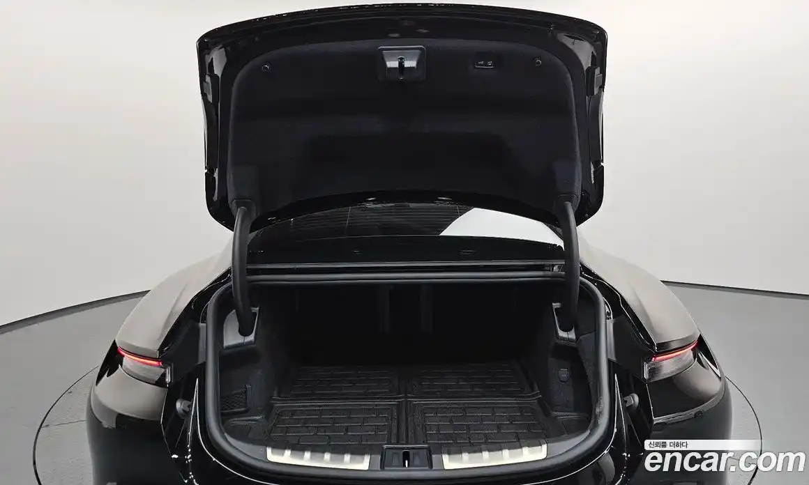 Porsche Taycan 2022 0.1 автомат (гидро), фото 32
