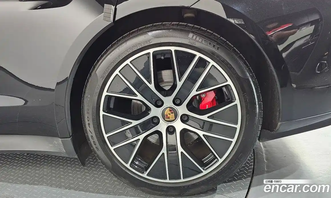 Porsche Taycan 2022 0.1 автомат (гидро), фото 7