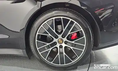 Porsche Taycan 2022 0.1 автомат (гидро), миниатюра 7