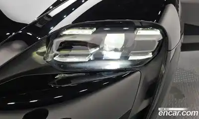 Porsche Taycan 2022 0.1 автомат (гидро), миниатюра 8