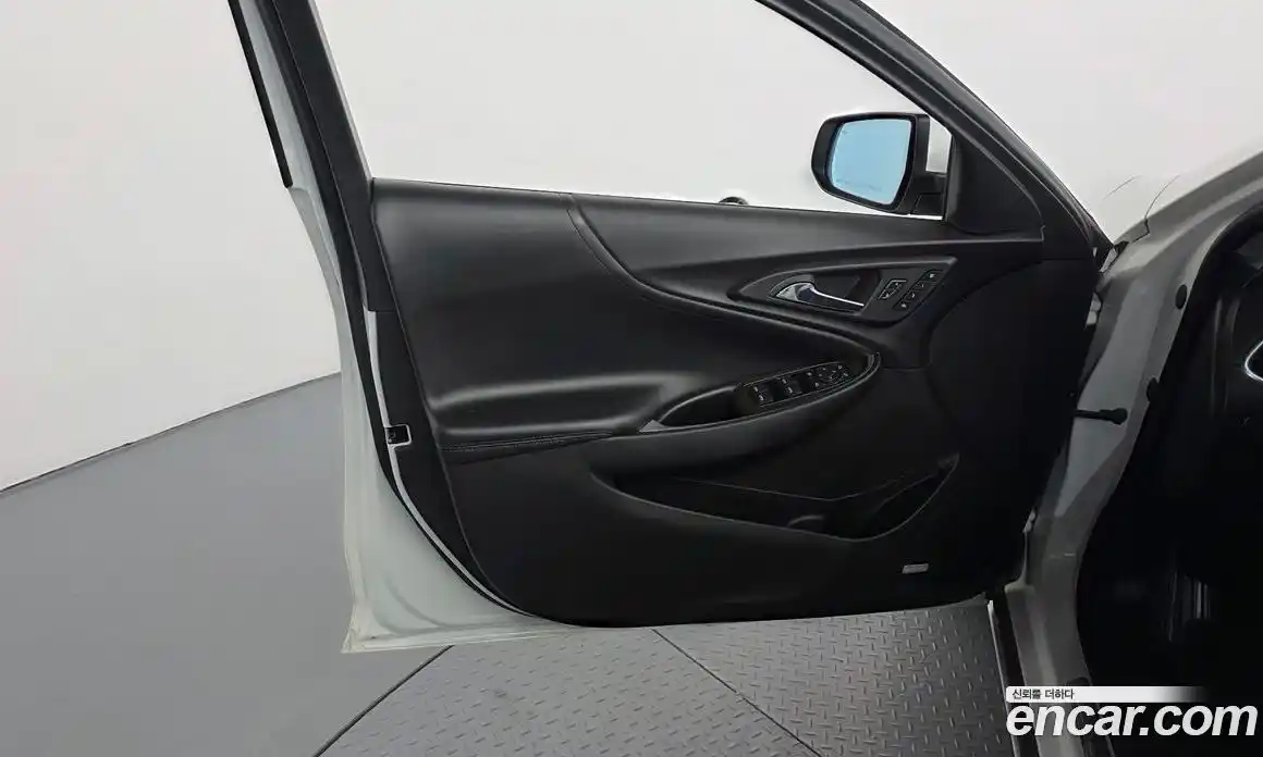 Chevrolet Malibu 2016 2.0 автомат (гидро), фото 14