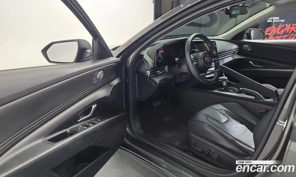 Hyundai Avante 2020 1.6 автомат (гидро), фото 13