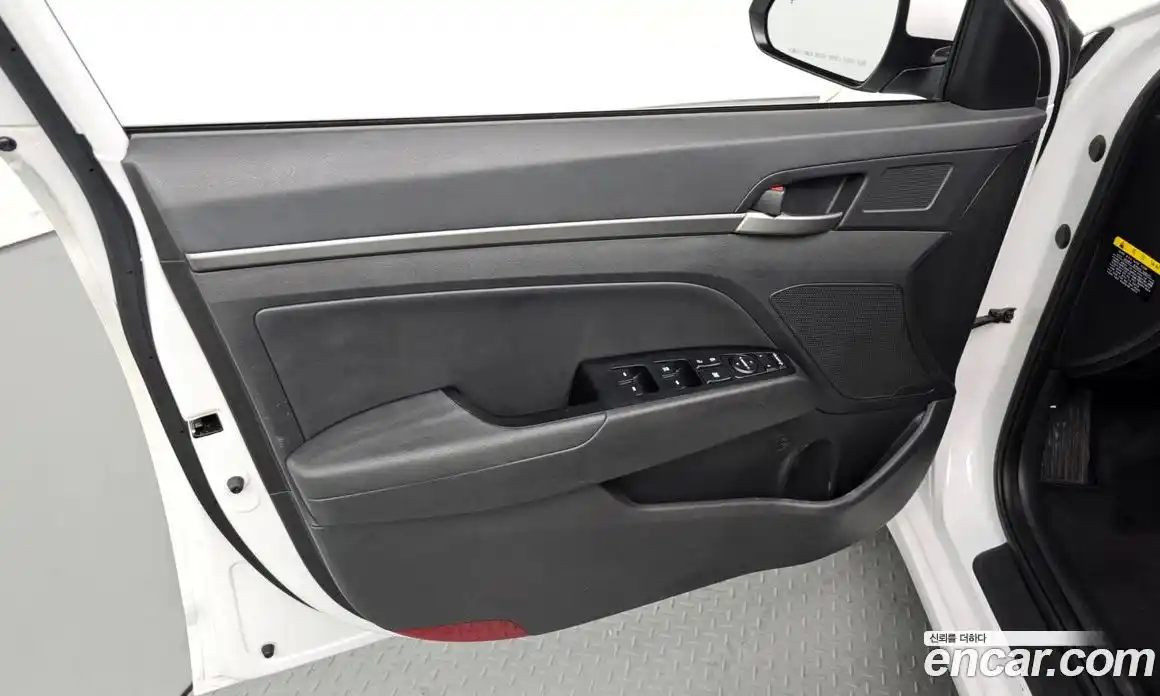 Hyundai Avante 2018 1.6 автомат (гидро), фото 14