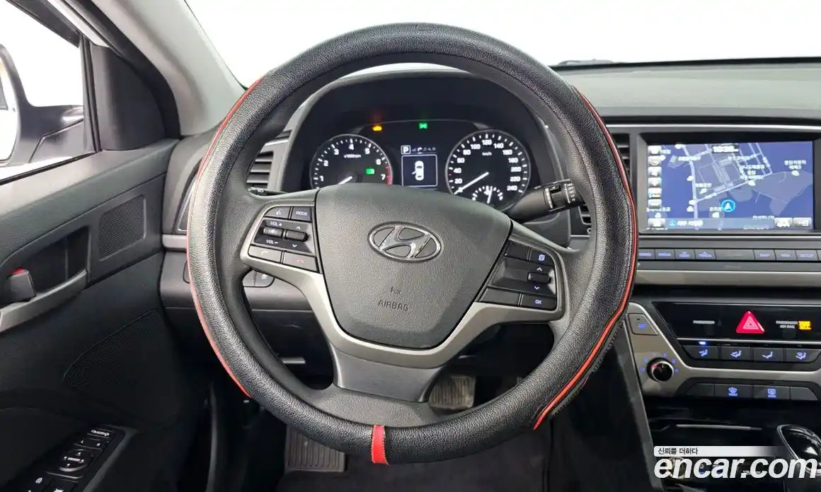 Hyundai Avante 2018 1.6 автомат (гидро), фото 22