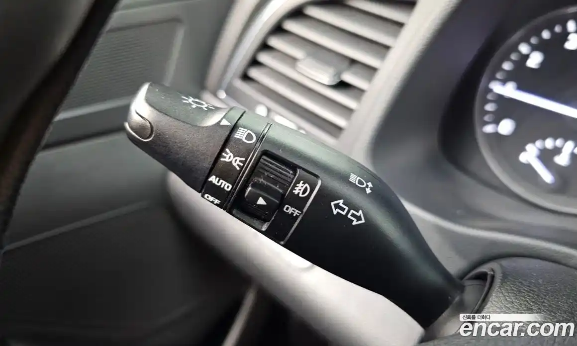 Hyundai Avante 2018 1.6 автомат (гидро), фото 29