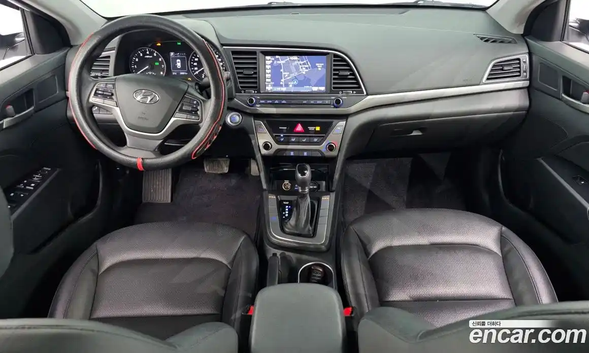 Hyundai Avante 2018 1.6 автомат (гидро), фото 10