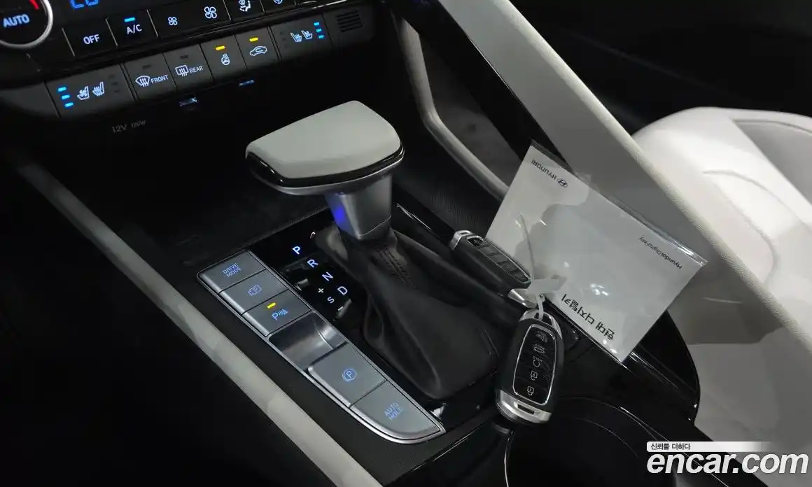 Hyundai Avante 2021 1.6 автомат (гидро), фото 11