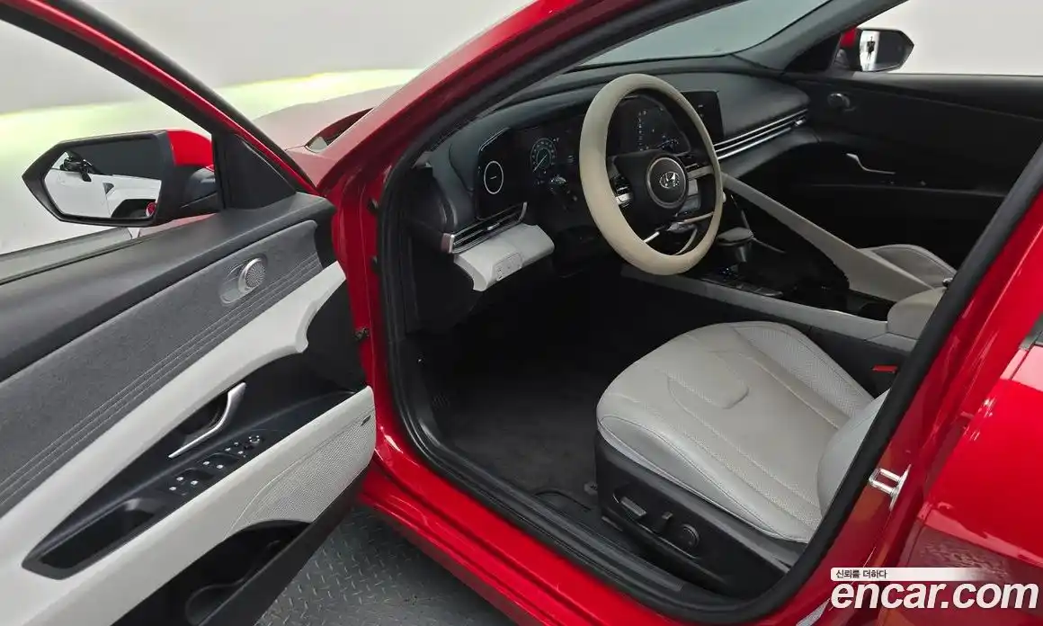 Hyundai Avante 2021 1.6 автомат (гидро), фото 12