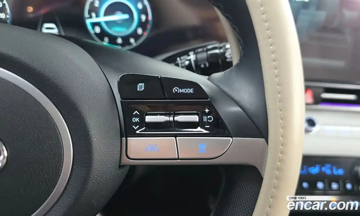 Hyundai Avante 2021 1.6 автомат (гидро), фото 23