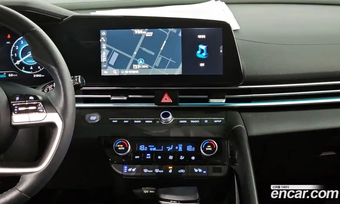 Hyundai Avante 2024 1.6 автомат (гидро), фото 19
