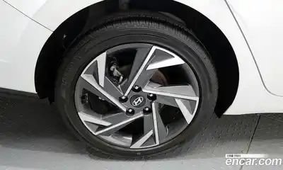 Hyundai Avante 2024 1.6 автомат (гидро), миниатюра 5