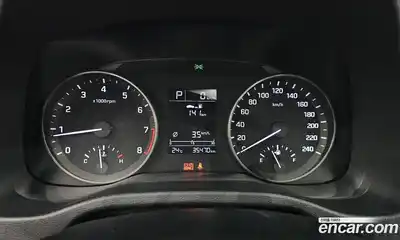 Hyundai Avante 2018 1.6 автомат (гидро), миниатюра 11