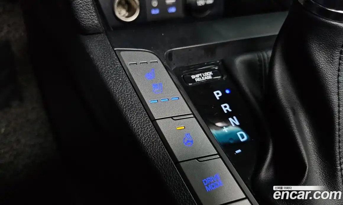 Hyundai Avante 2018 1.6 автомат (гидро), фото 23