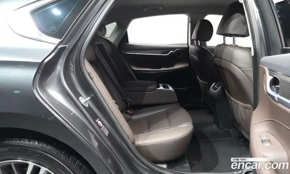 Hyundai Grandeur 2019 2.4 автомат (гидро), фото 16
