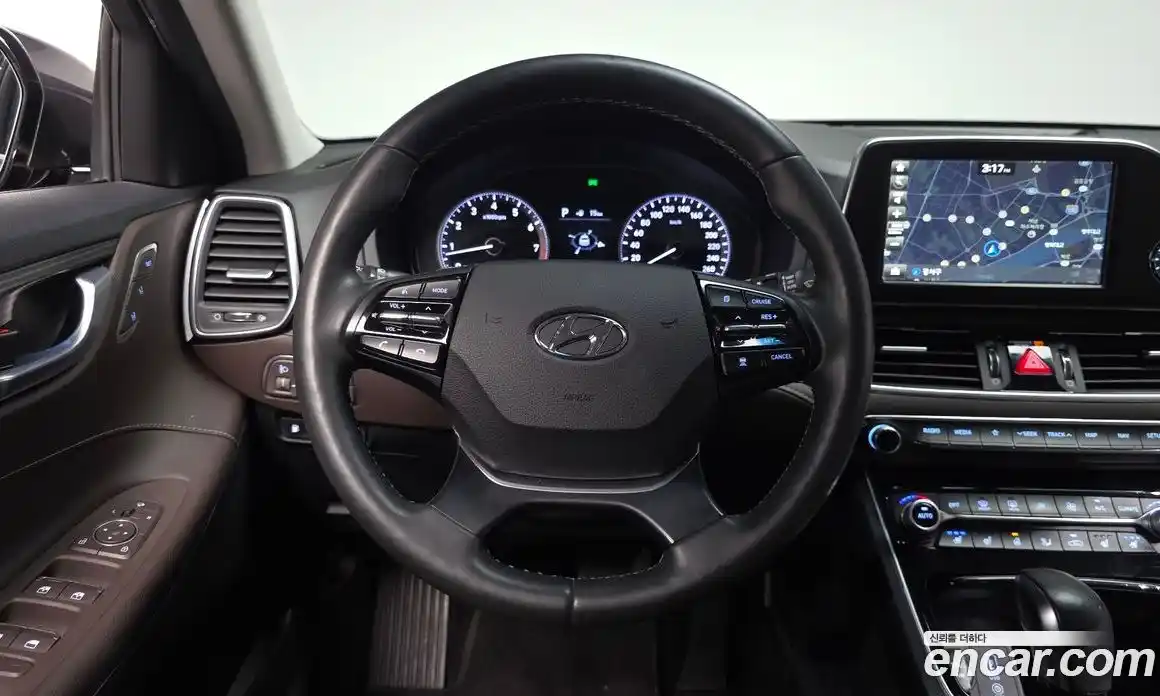 Hyundai Grandeur 2019 2.4 автомат (гидро), фото 17