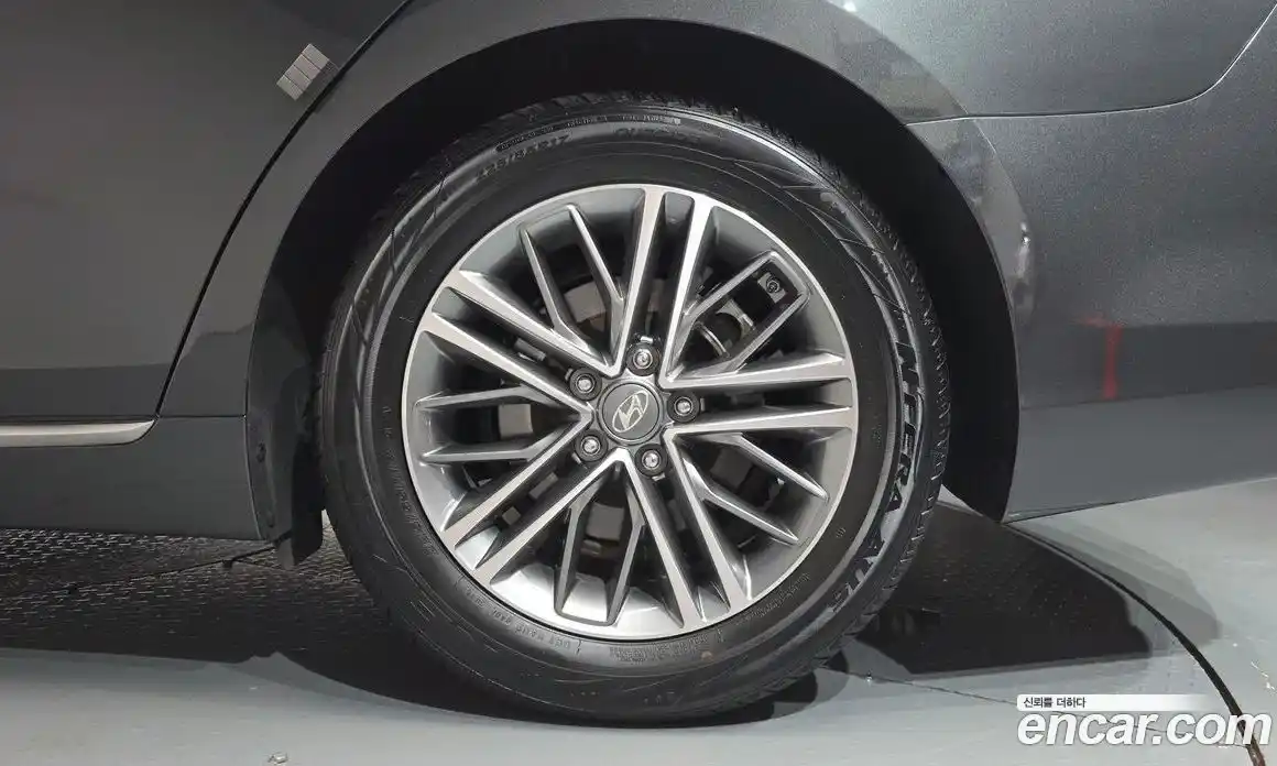 Hyundai Grandeur 2019 2.4 автомат (гидро), фото 6