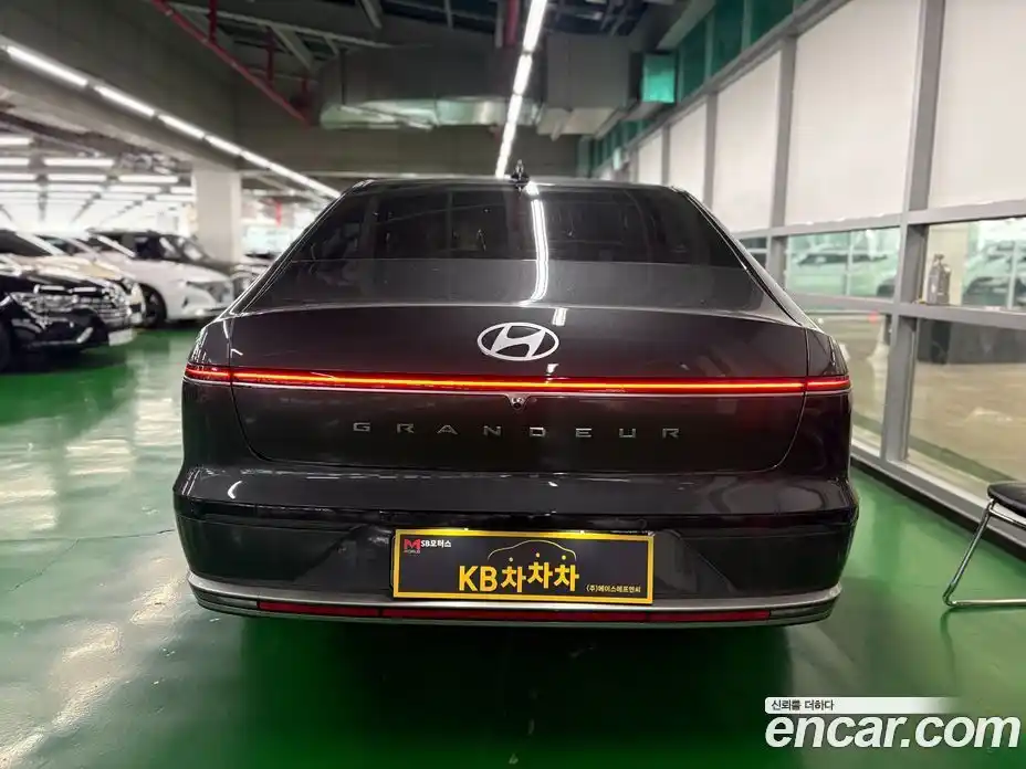 Hyundai Grandeur 2023 1.6 автомат (гидро), фото 5