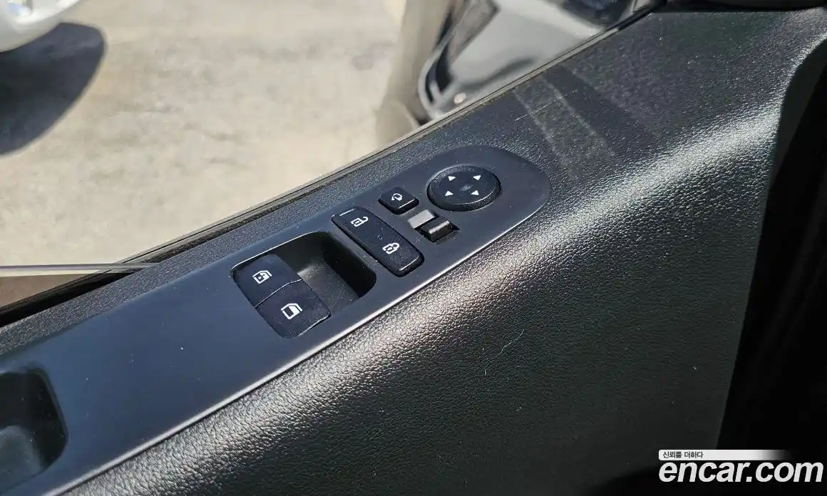 Hyundai Staria 2023 2.2 автомат (гидро), фото 18