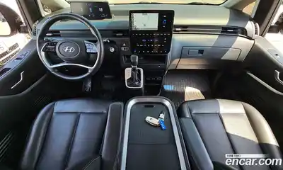 Hyundai Staria 2023 2.2 автомат (гидро), миниатюра 7