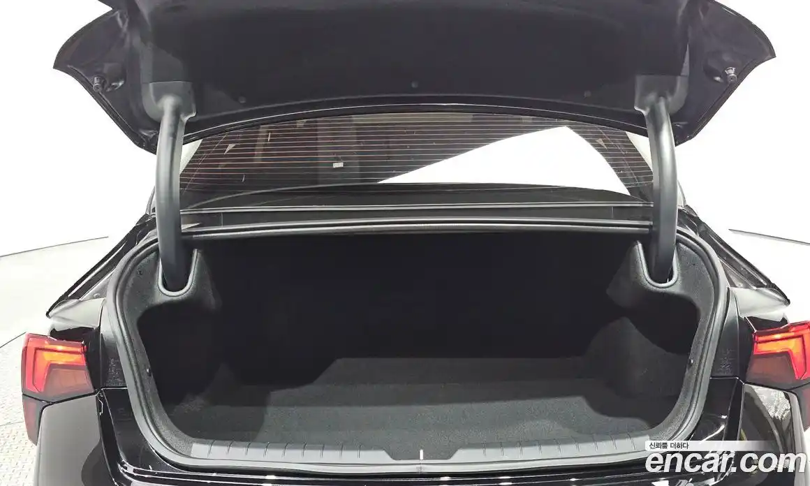 Kia K5 (Optima) 2025 2.0 автомат (гидро), фото 25