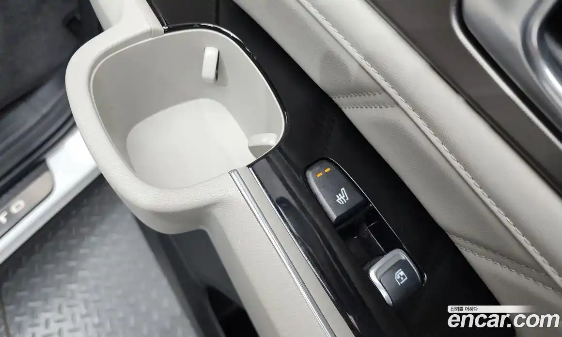 Kia Sorento 2024 1.6 автомат (гидро), фото 20