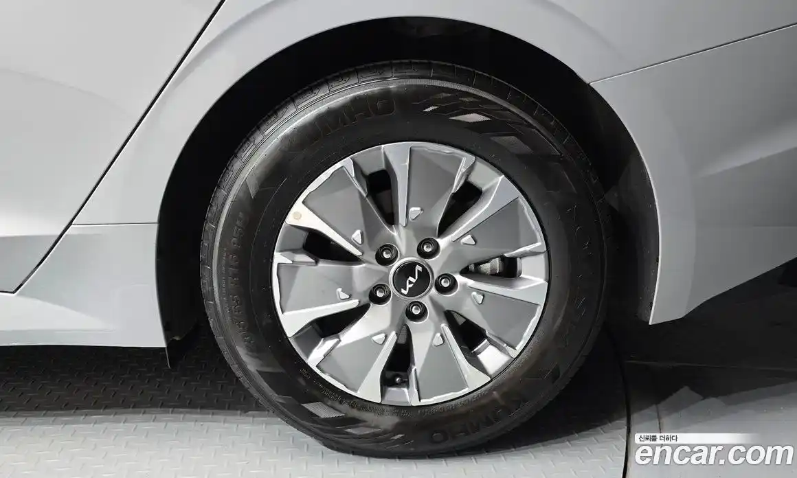 Kia K5 (Optima) 2024 2.0 автомат (гидро), фото 7