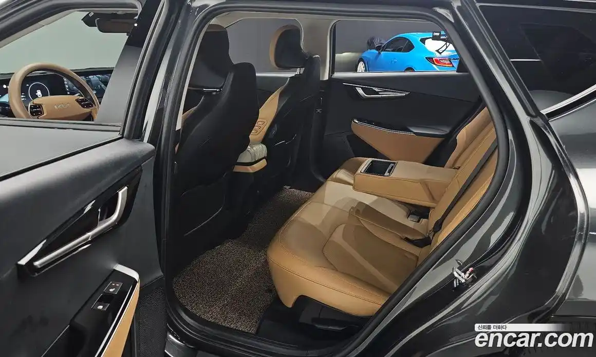 Kia EV6 2024 0.1 автомат (гидро), фото 18