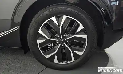 Kia EV6 2024 0.1 автомат (гидро), миниатюра 7